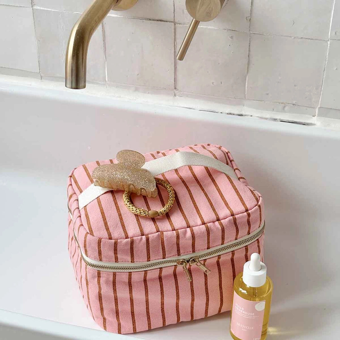Sminkeveske Oona Stripes Strawberry