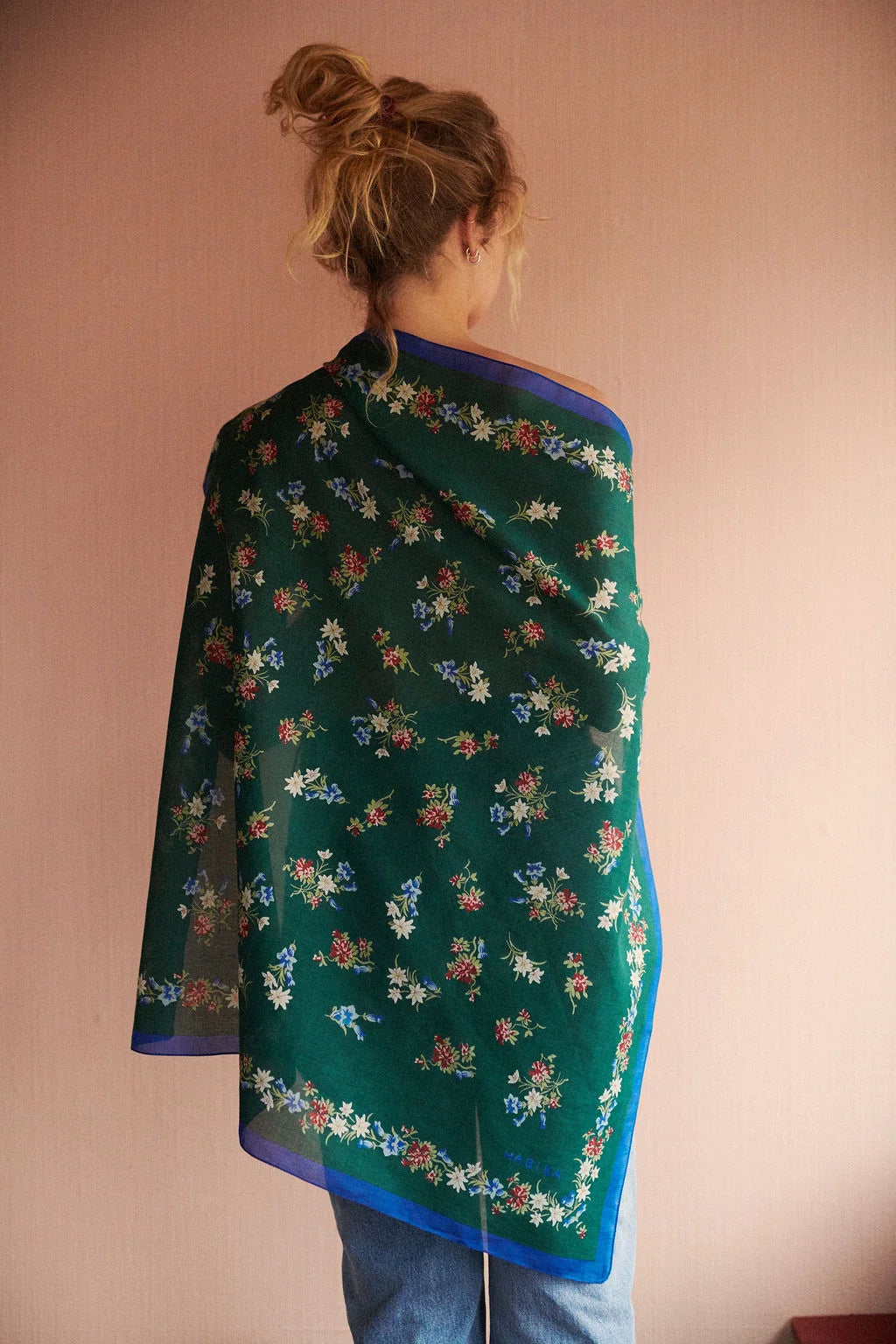 Edelweiss Scarf Ultra