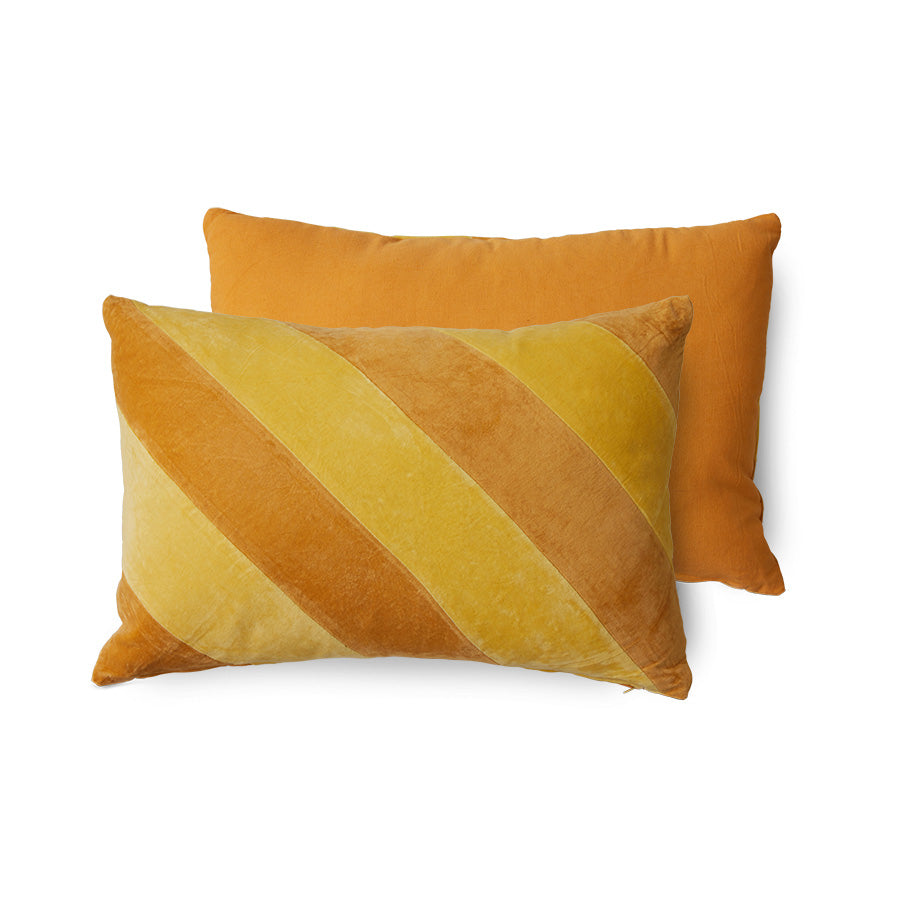 Velvet cushion April