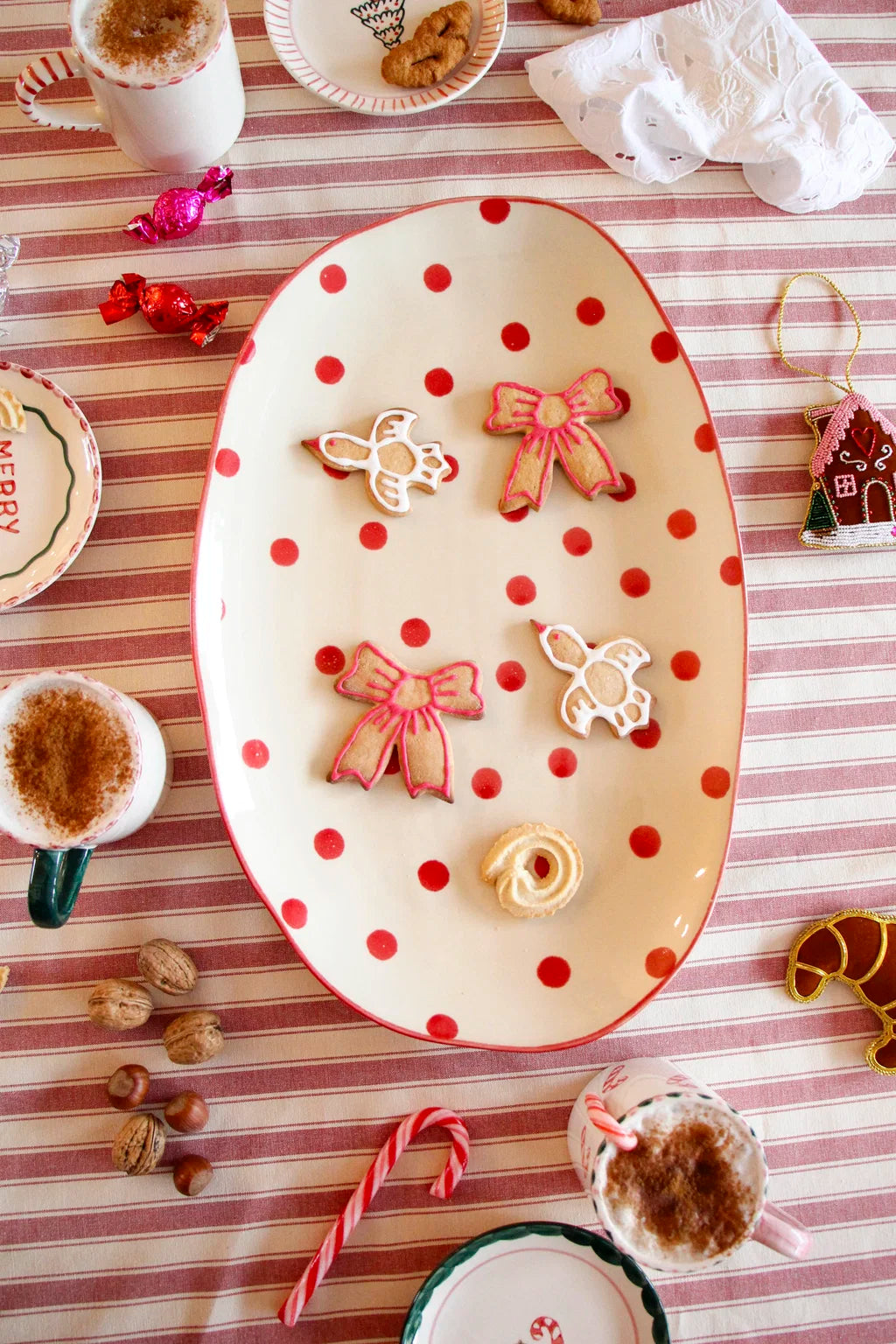 Serving Dish L Red Dots