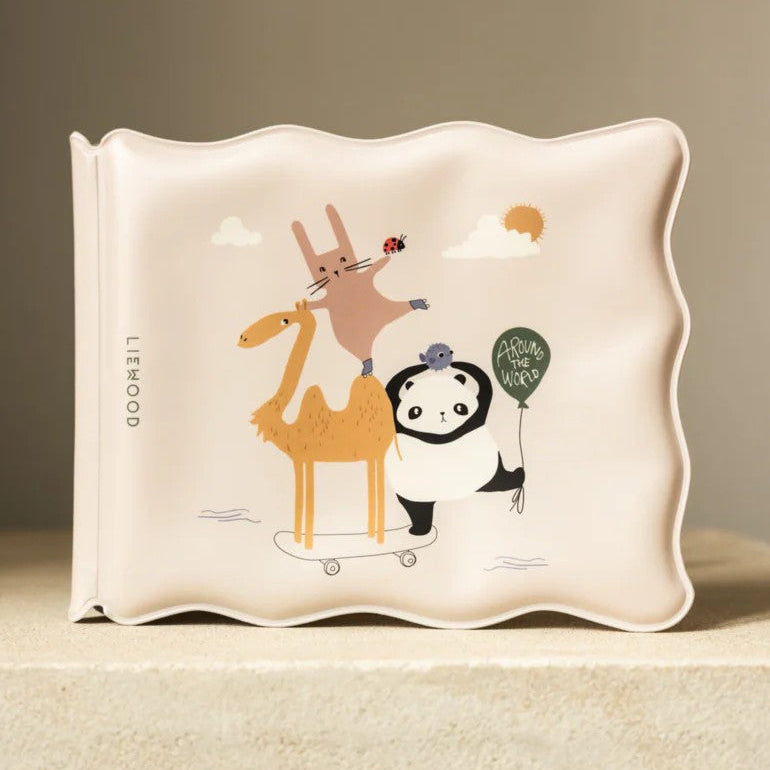 Waylon Bath Book Around The World