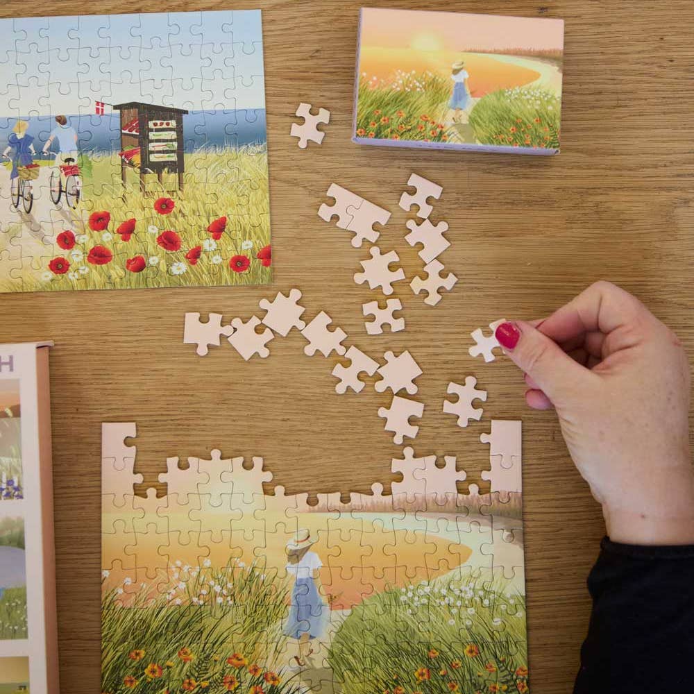 Summer Moments Puzzle Box